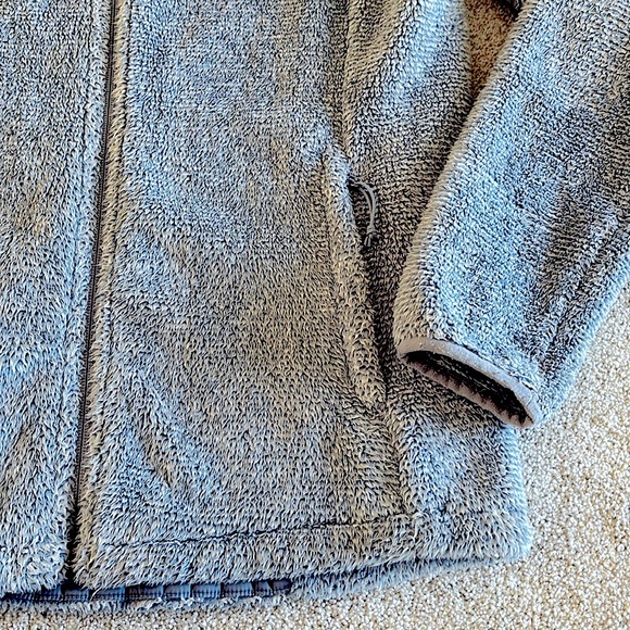 The North Face Osito 2 High Rise Mid Grey Gray Stripe Jacket Coat Medium - Picture 4 of 8
